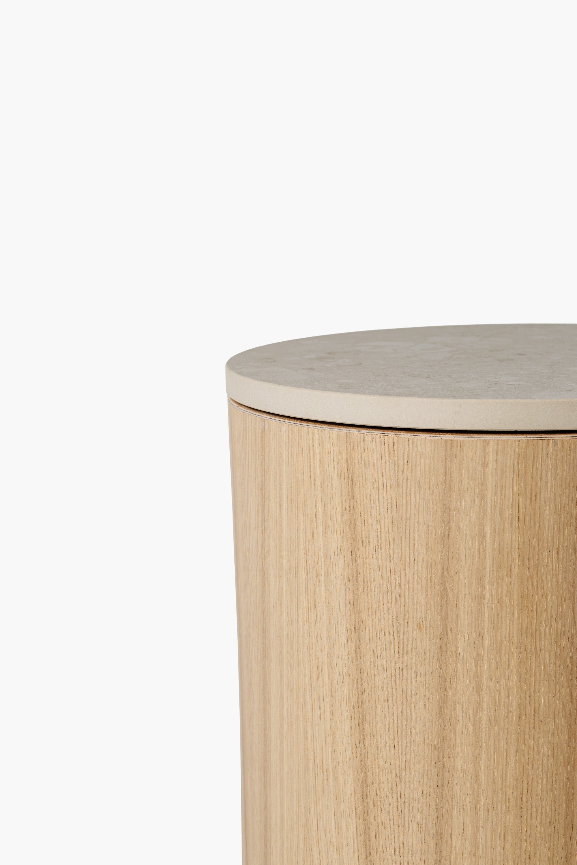 Zesvětlený dub / Béžový vápenec